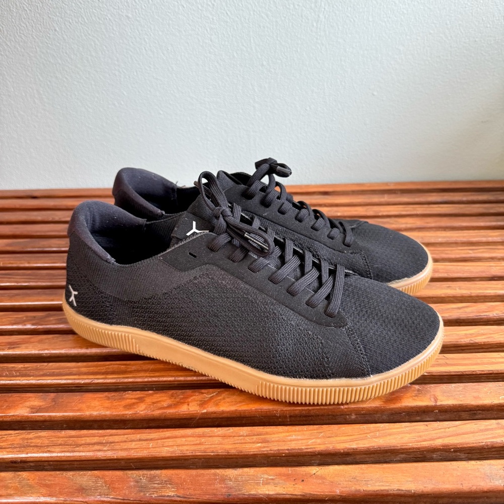 Unisex FLUX Footwear Adapt Knit Athletic Cross Trainer Sneakers W9 M8 Black Gum